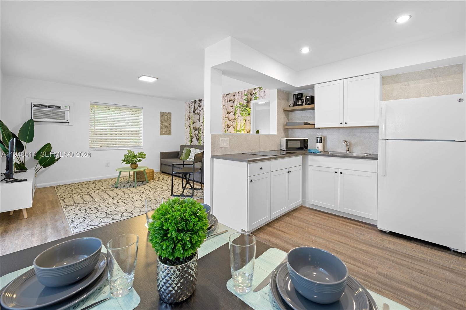 1730 NE 7th St #1-5 Fort Lauderdale, FL 33304