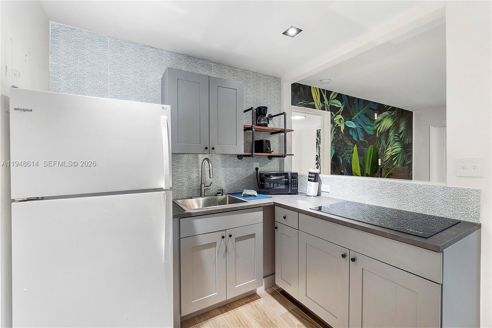 1730 NE 7th St #1-5 Fort Lauderdale, FL 33304