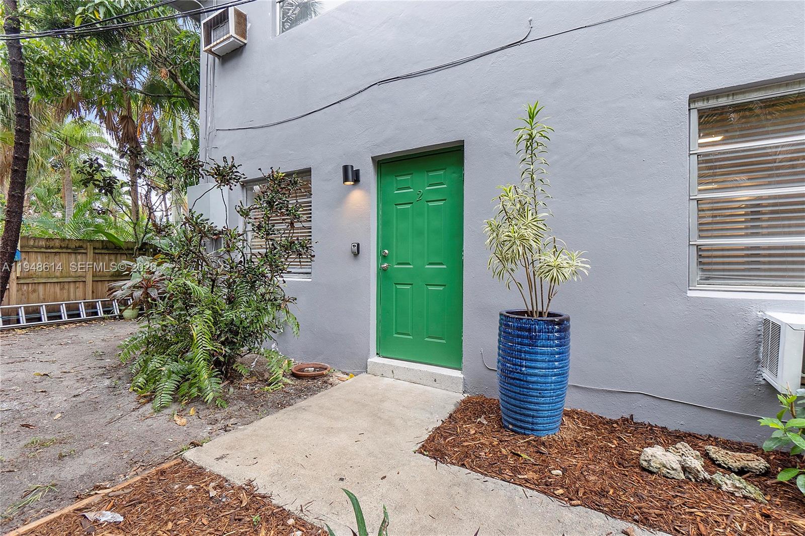 1730 NE 7th St #1-5 Fort Lauderdale, FL 33304