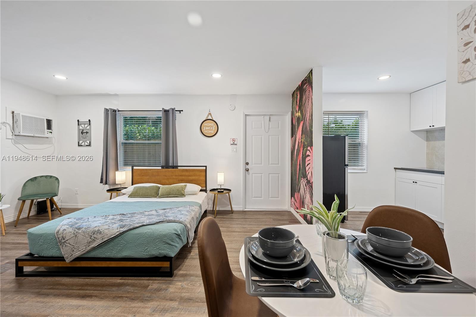 1730 NE 7th St #1-5 Fort Lauderdale, FL 33304