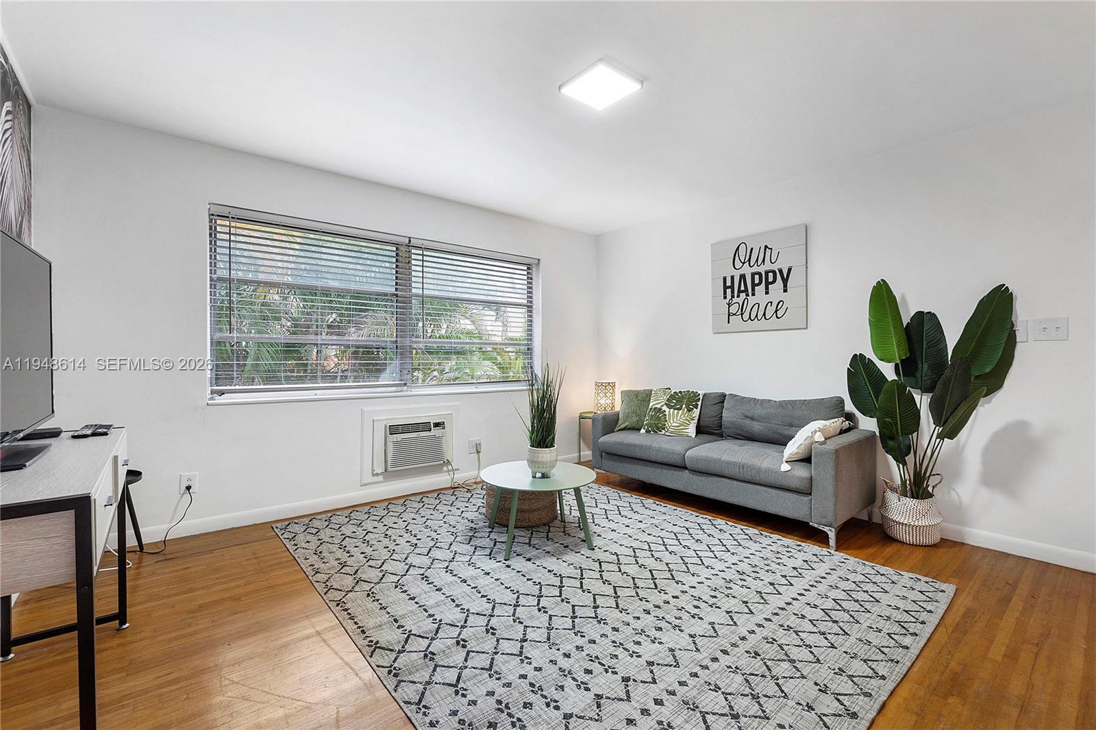 1730 NE 7th St #1-5 Fort Lauderdale, FL 33304