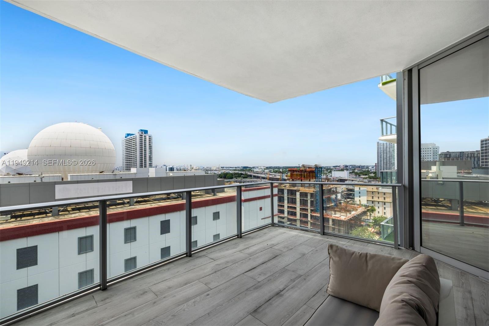 image Paramount Miami Worldcenter35