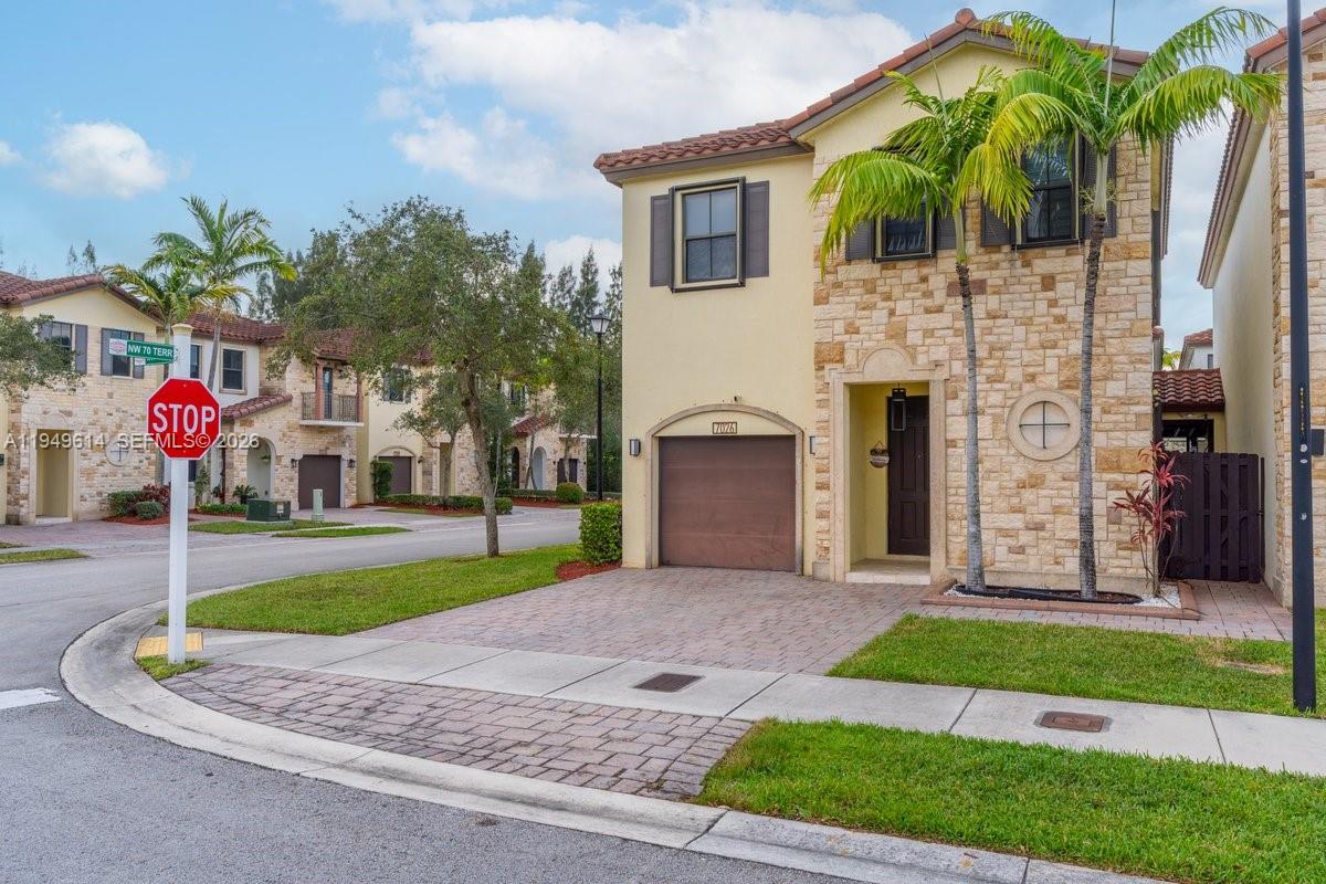 7026 NW 103rd Pl Doral, FL 33178