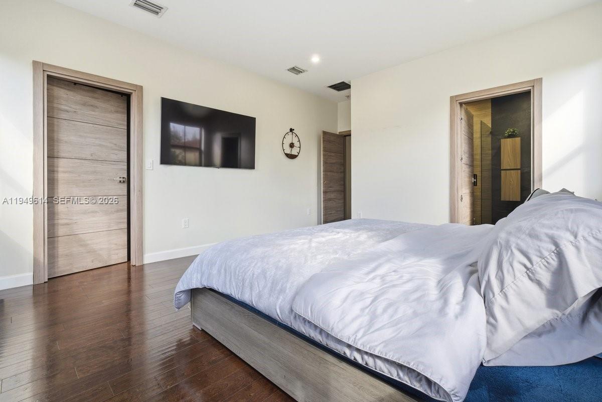 7026 NW 103rd Pl Doral, FL 33178