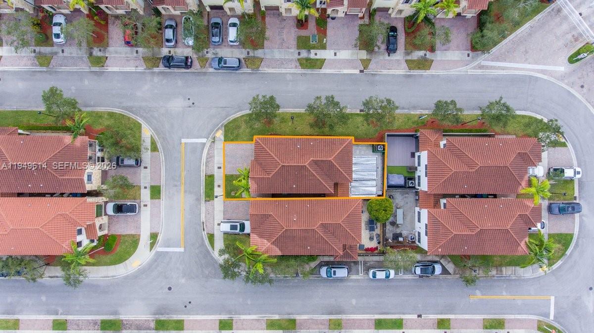 7026 NW 103rd Pl Doral, FL 33178