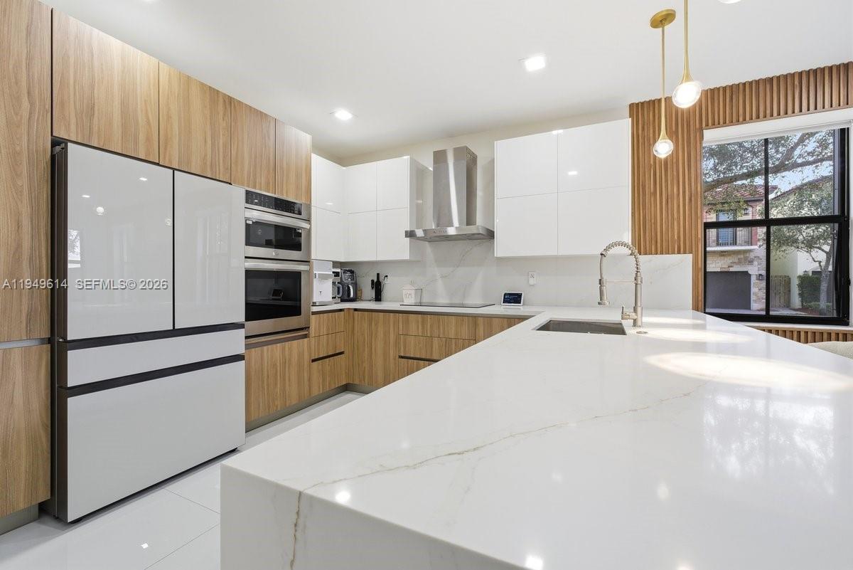 7026 NW 103rd Pl Doral, FL 33178