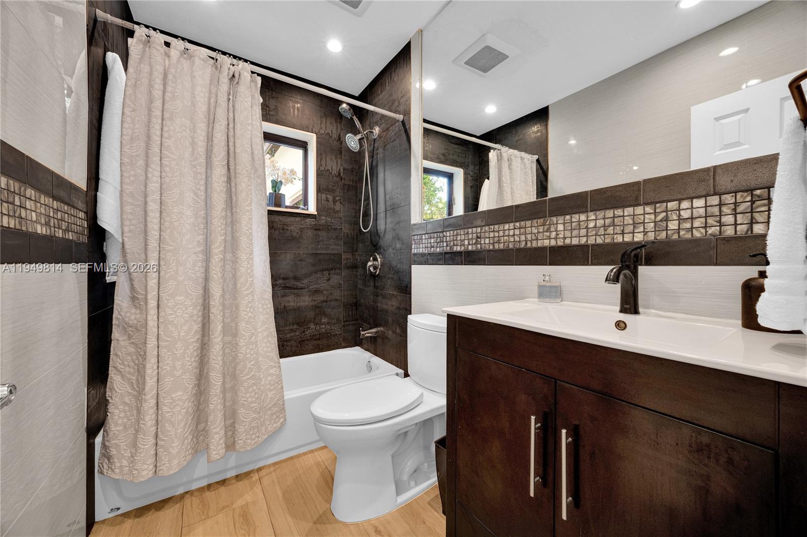 6220 SW 61st St South Miami, FL 33143