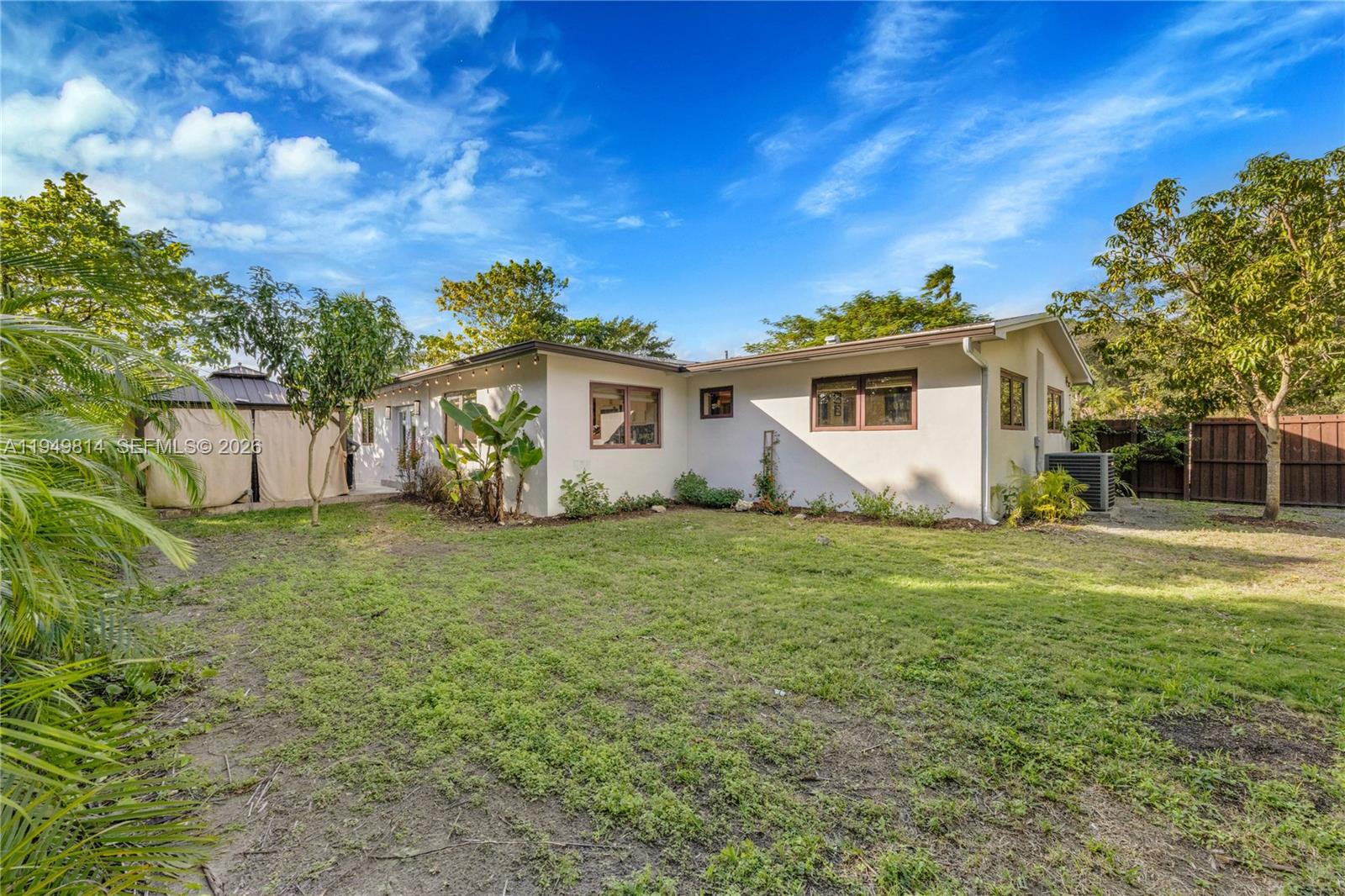 6220 SW 61st St South Miami, FL 33143