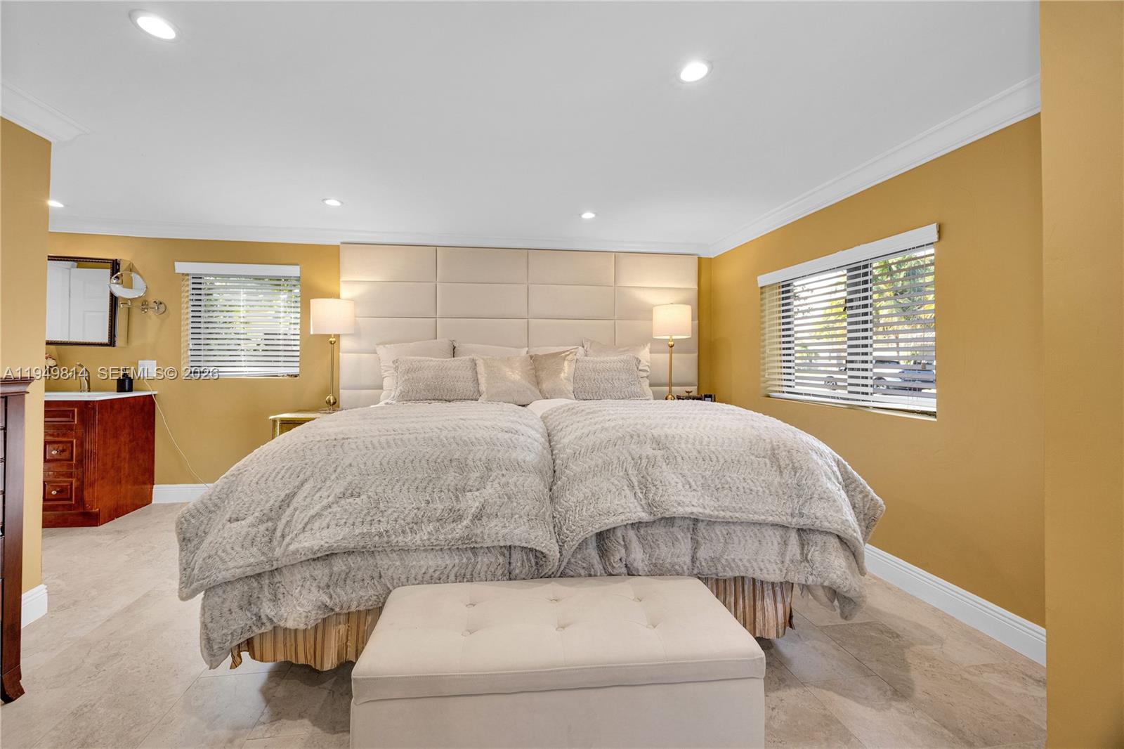 6220 SW 61st St South Miami, FL 33143