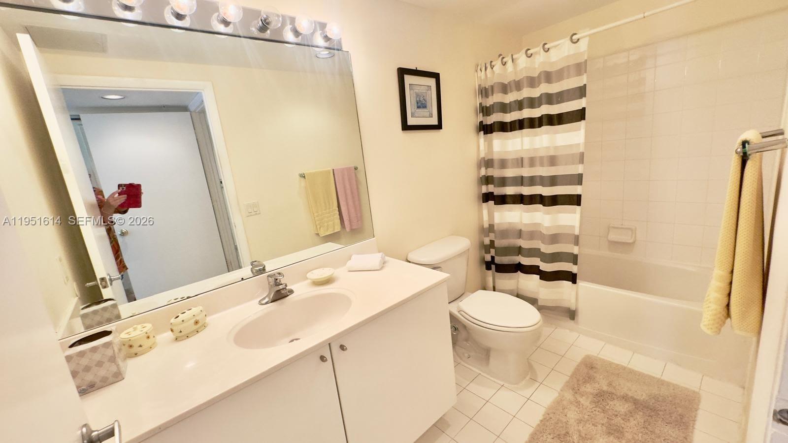 17375 Collins Ave #1003 Sunny Isles Beach, FL 33160