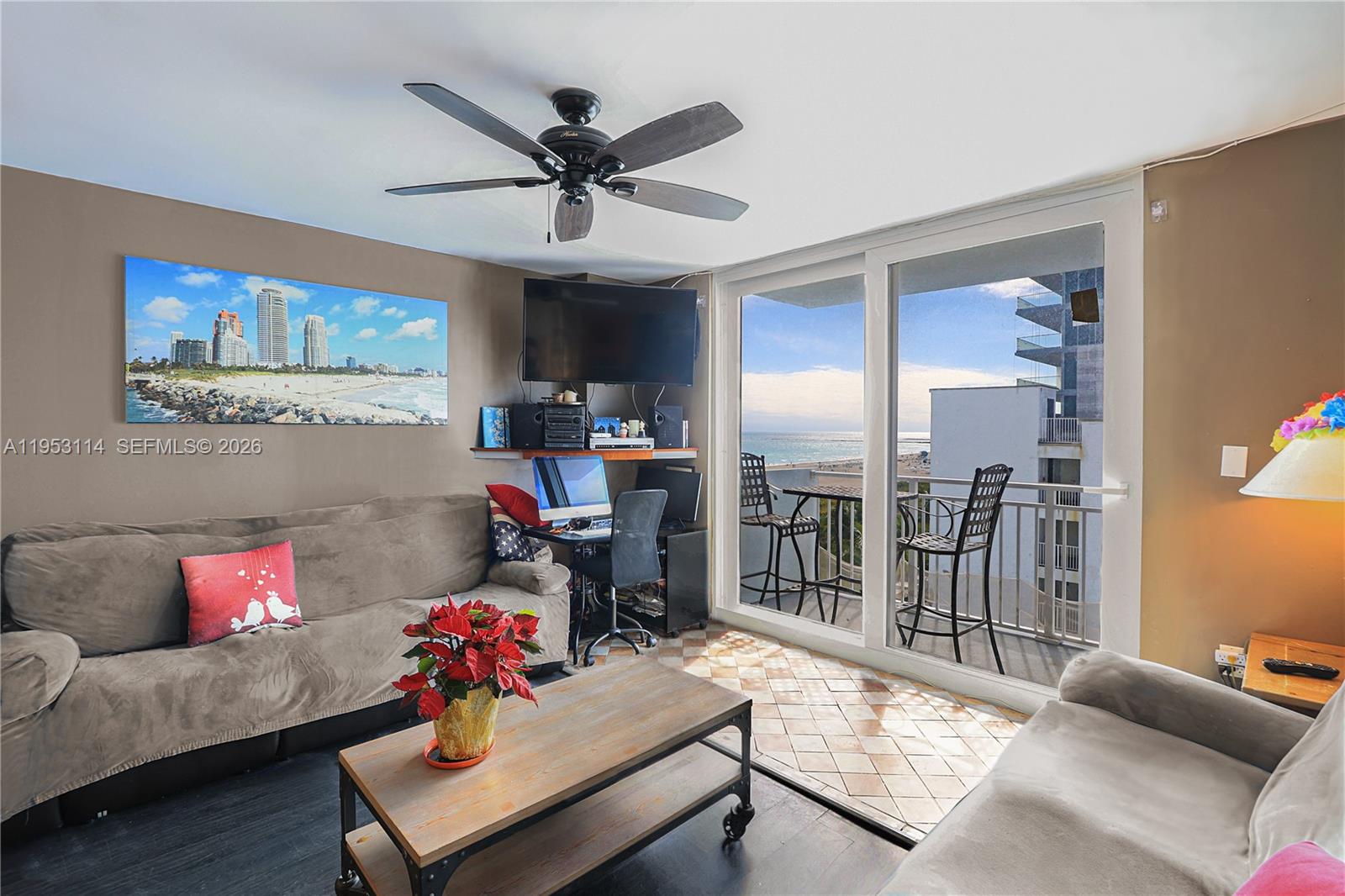 345 Ocean Dr #714 Miami Beach, FL 33139