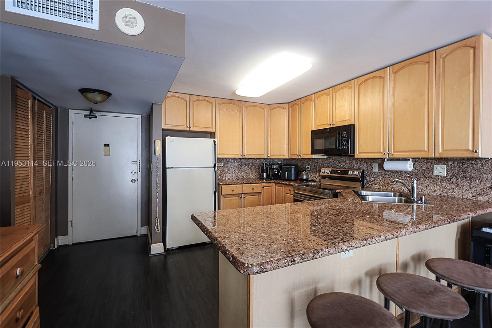 345 Ocean Dr #714 Miami Beach, FL 33139