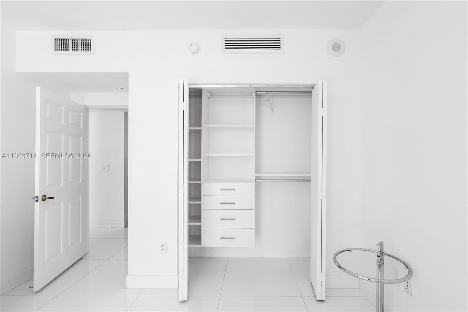 image Icon Brickell III (W Miami)52