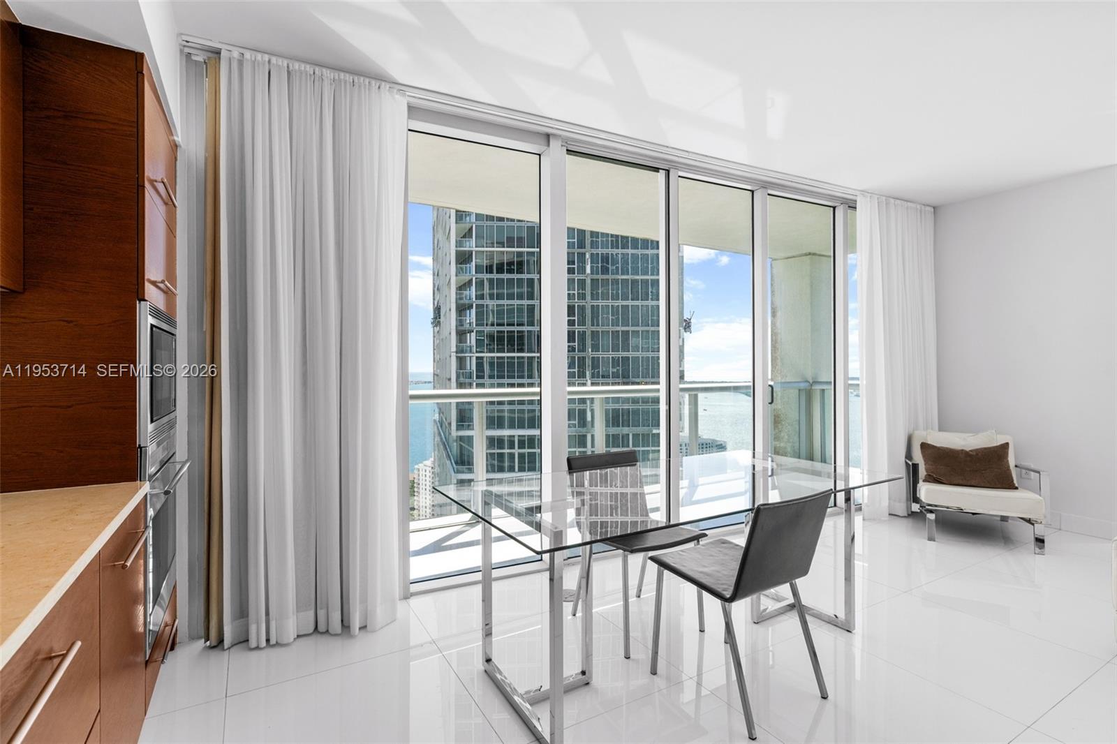 image Icon Brickell III (W Miami)7