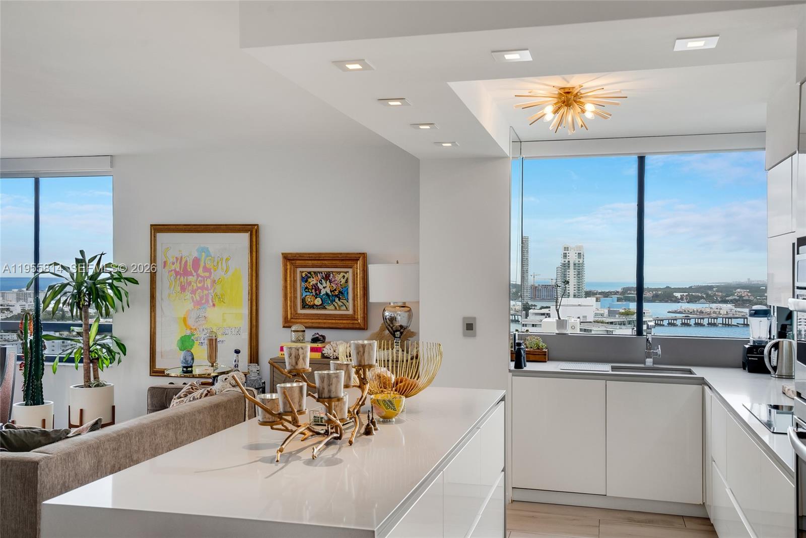 image The Waverly at South Beach3