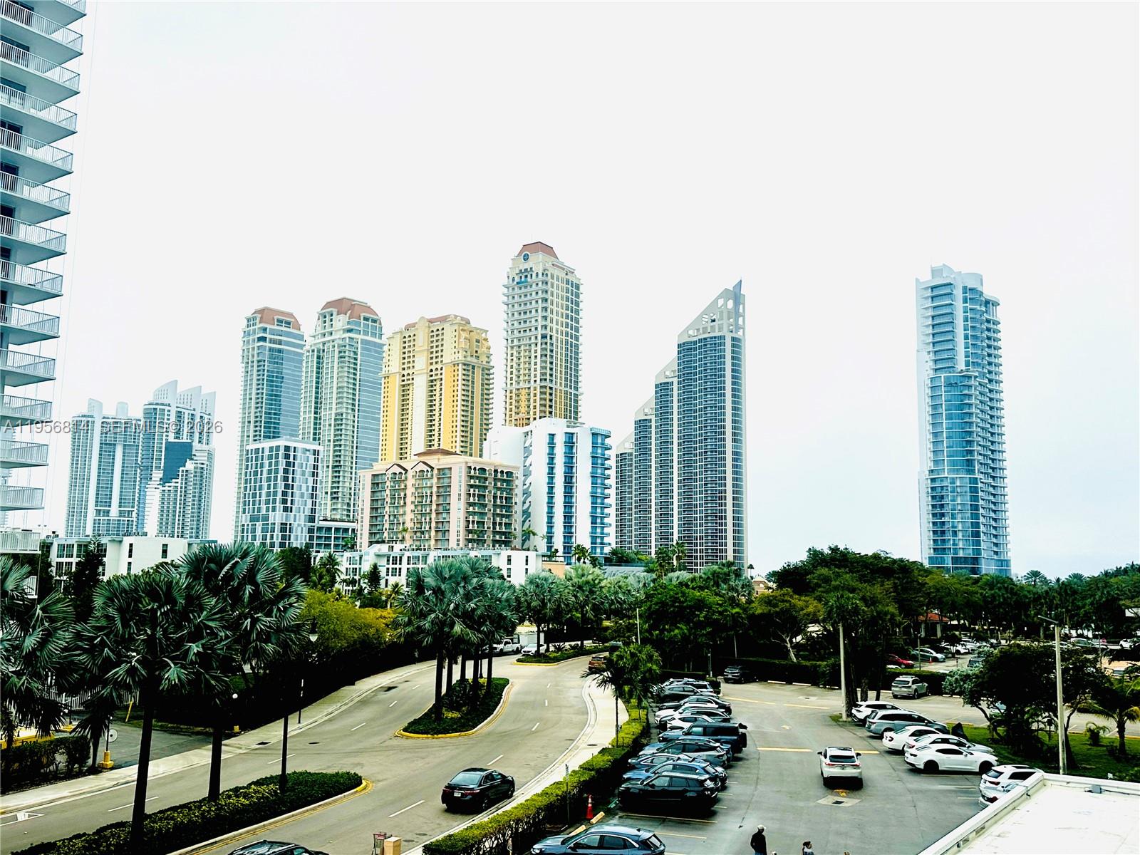 image Winston Towers 30013