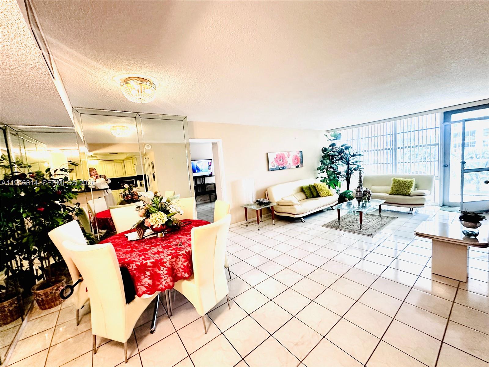 image Winston Towers 30020