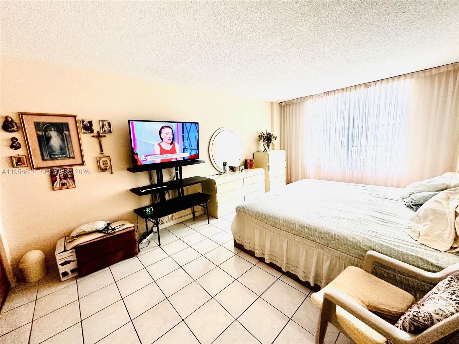 image Winston Towers 30027