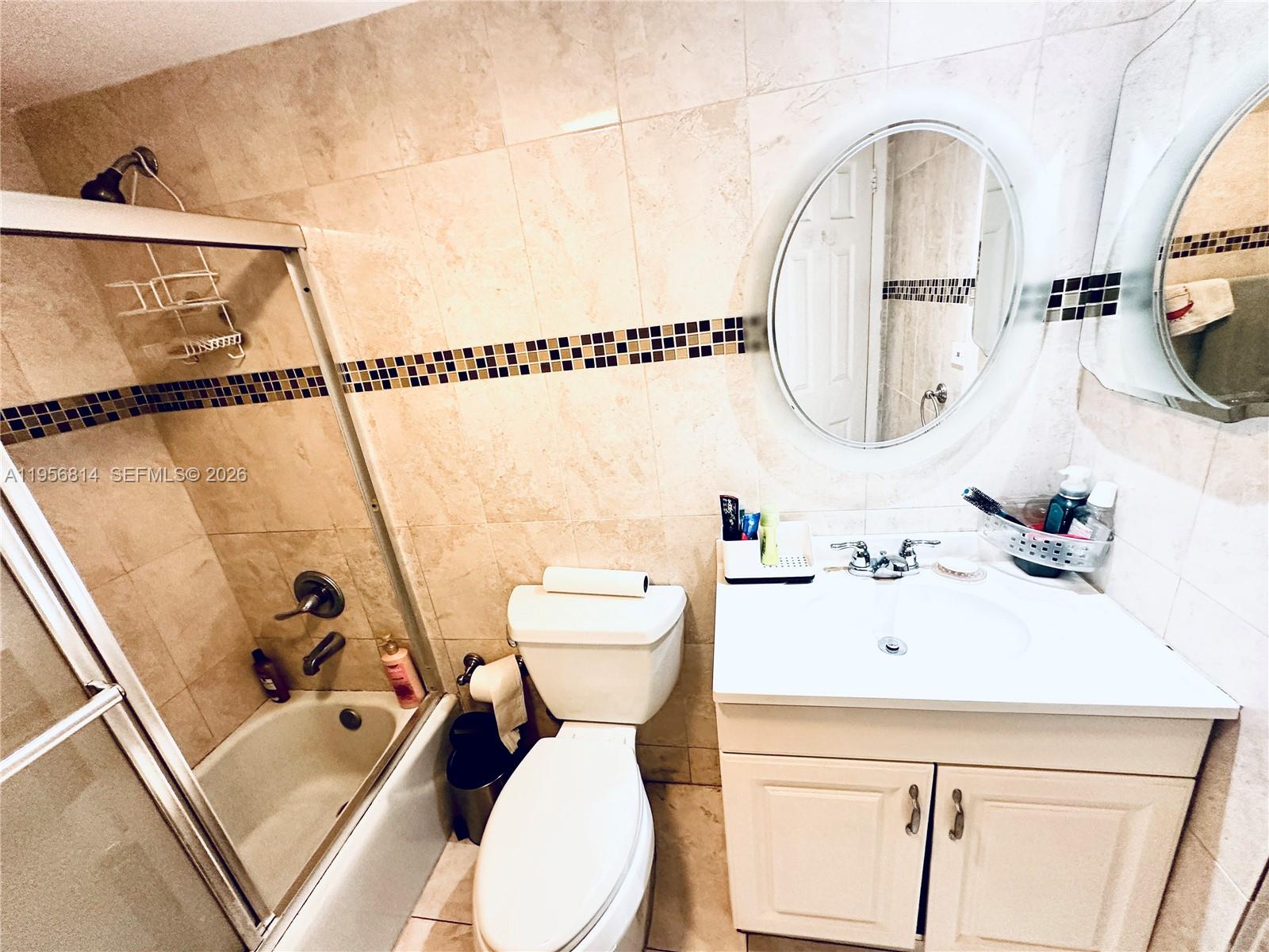 image Winston Towers 30028