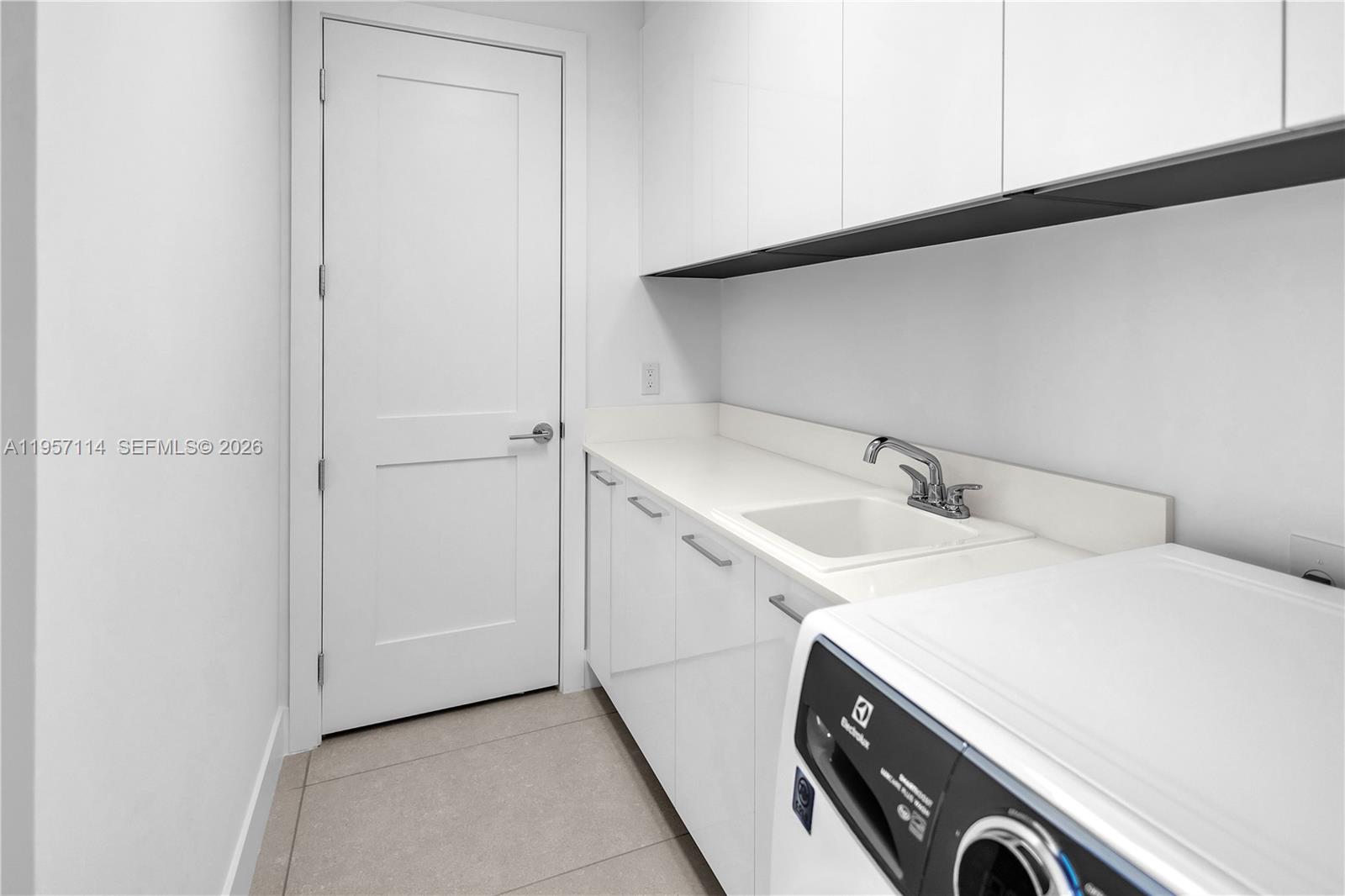 151 N Seabreeze Blvd #2003E Fort Lauderdale, FL 33304