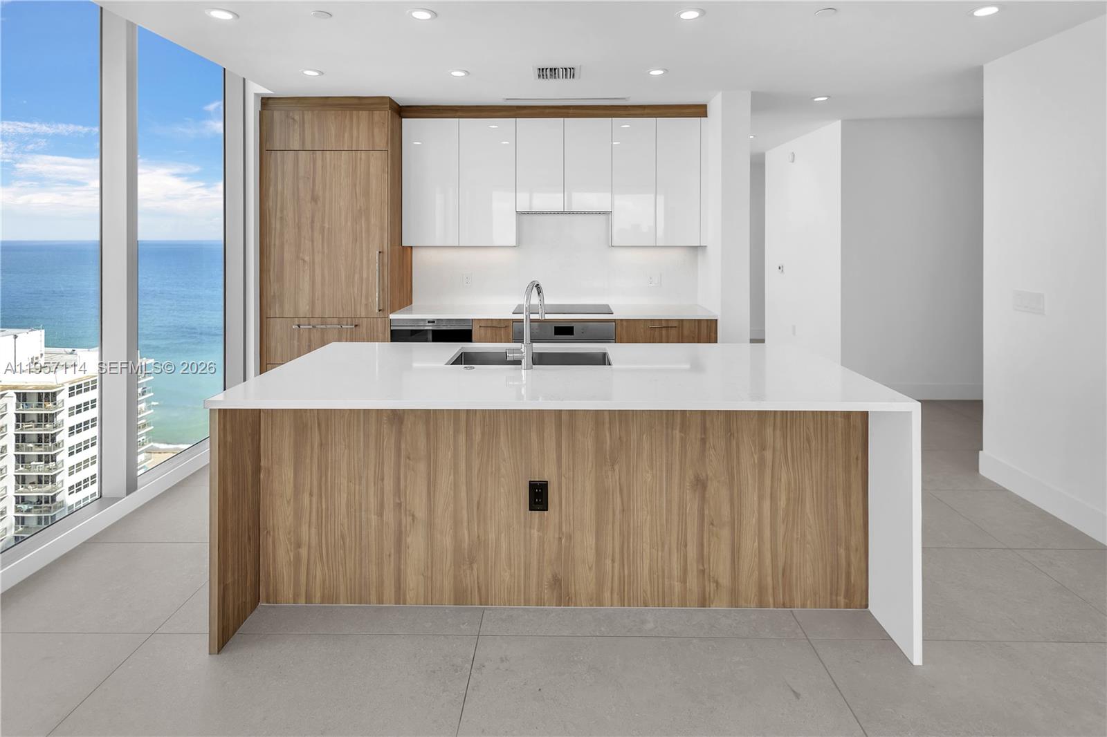 151 N Seabreeze Blvd #2003E Fort Lauderdale, FL 33304