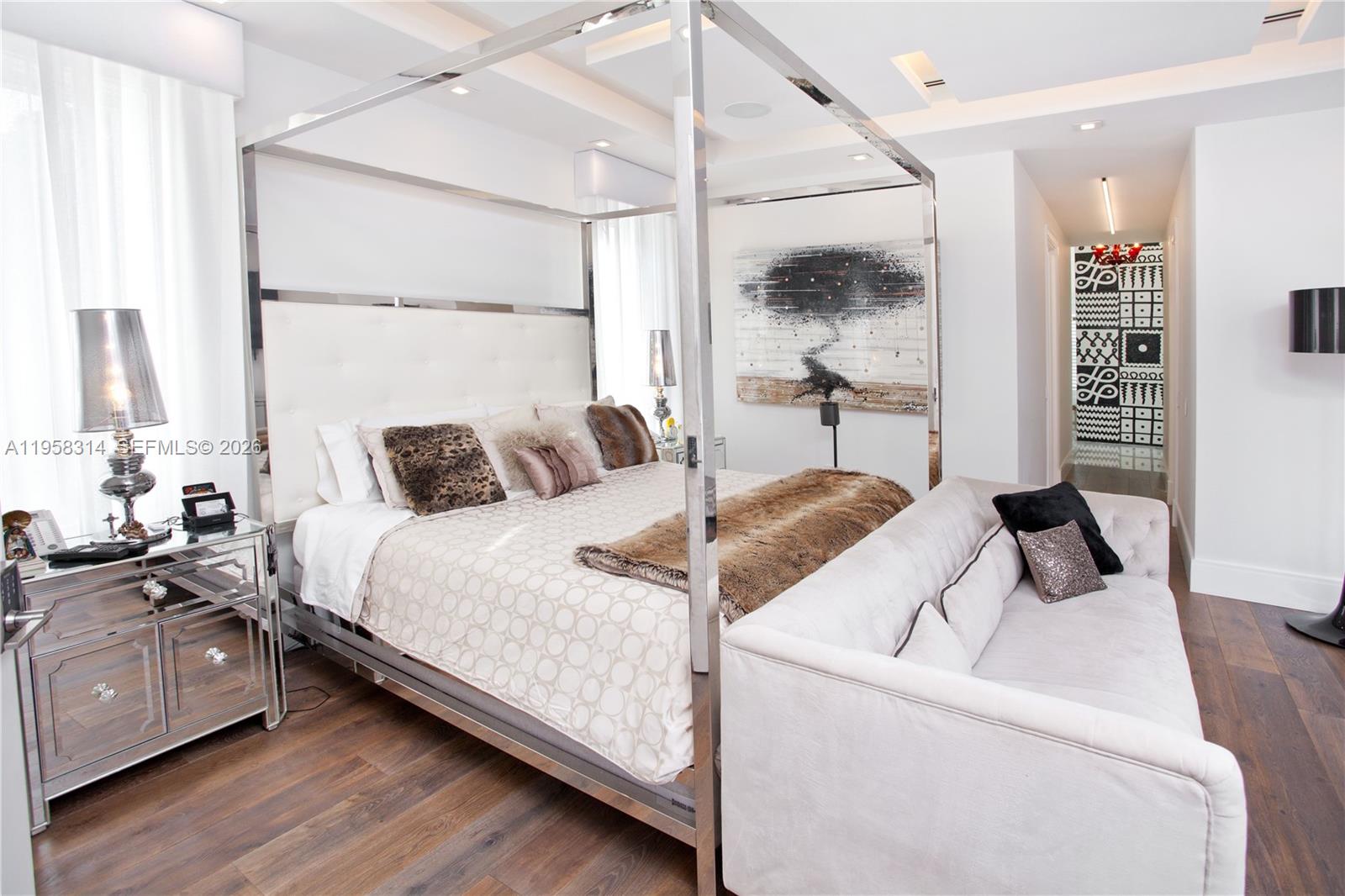 165 Paloma Dr Coral Gables, FL 33143