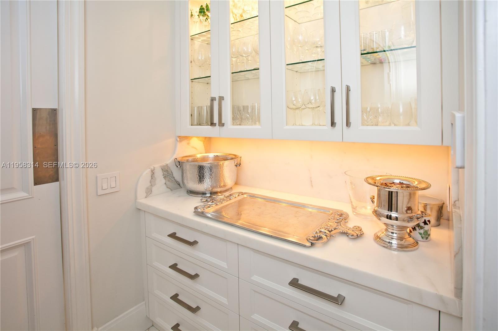 165 Paloma Dr Coral Gables, FL 33143