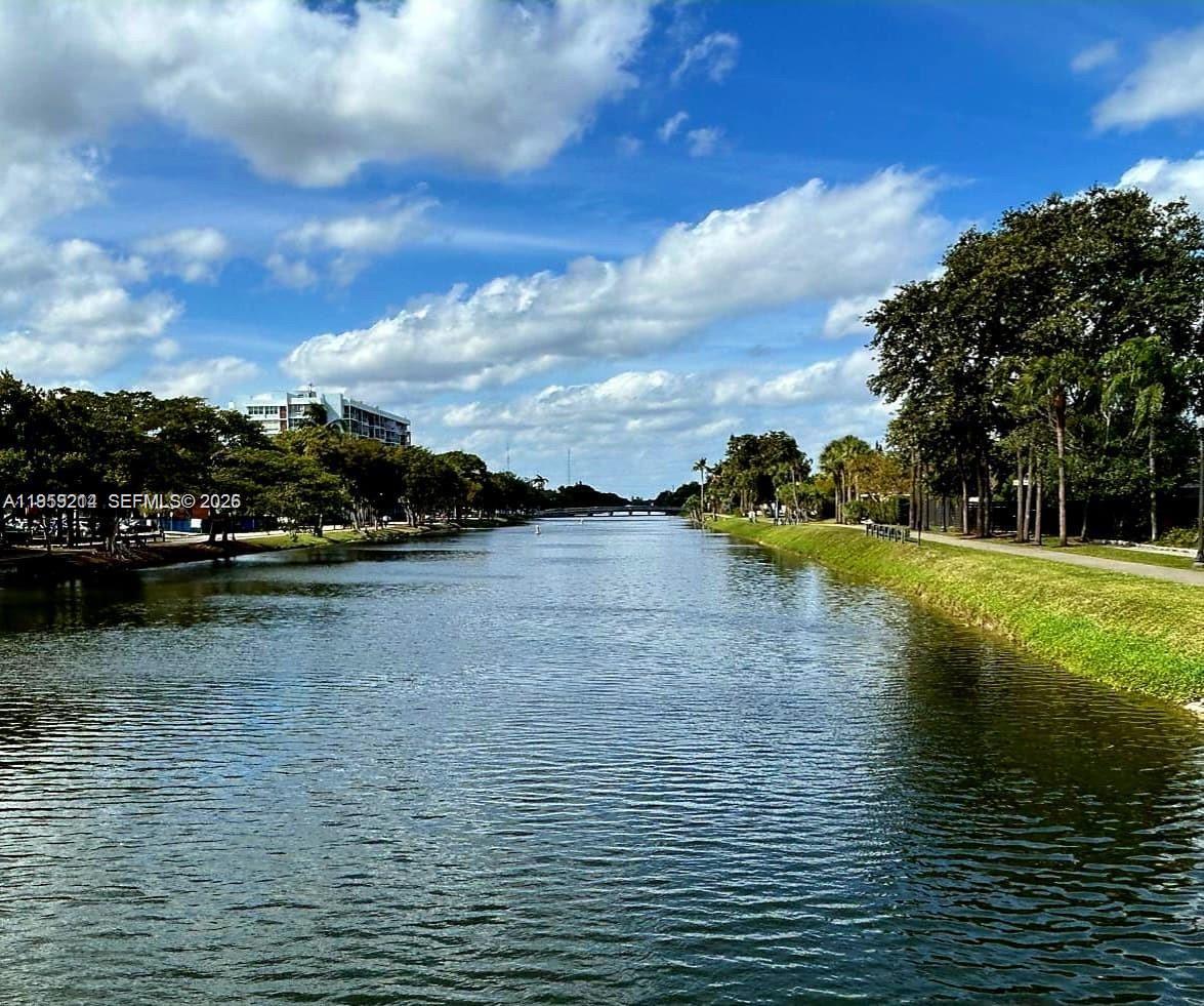 16850 S Glades Dr #4J North Miami Beach, FL 33162