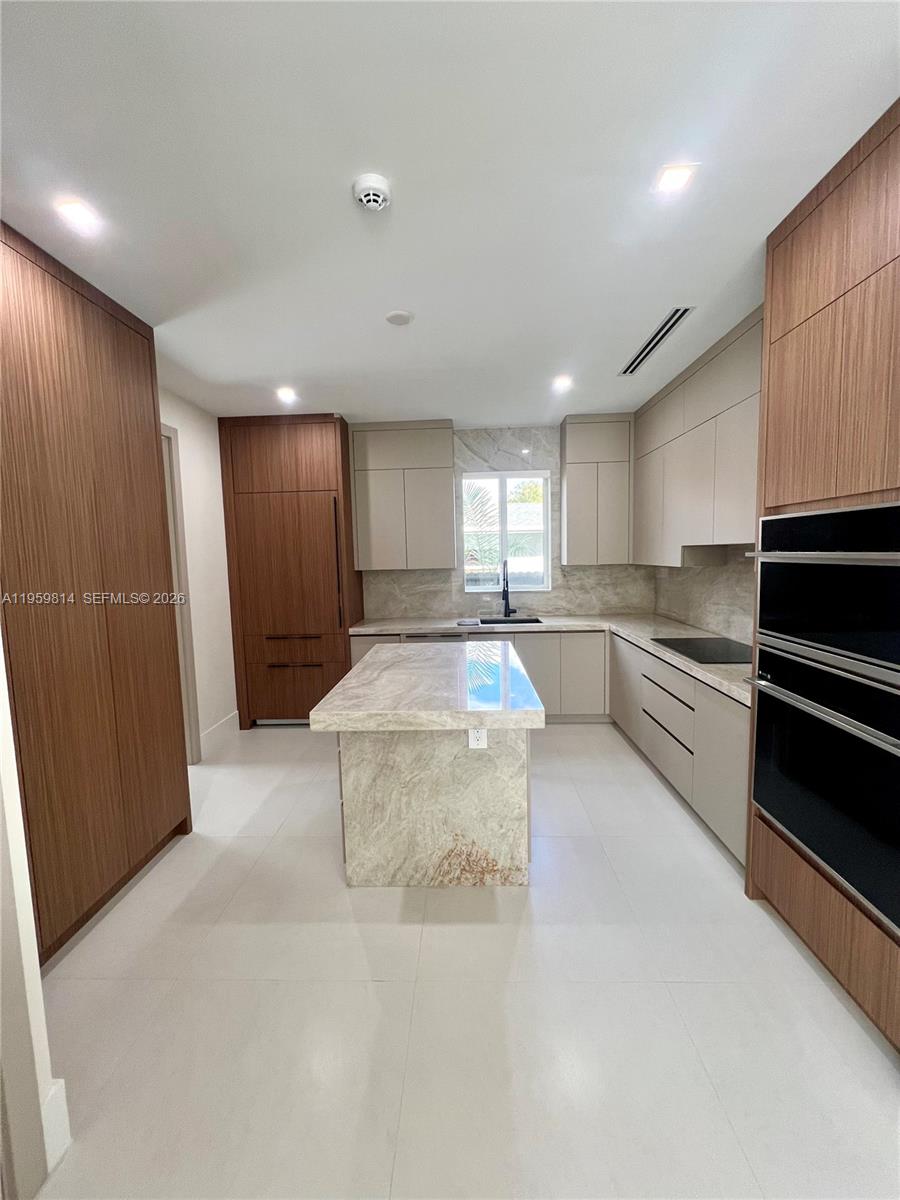 7850 SW 67th Ave South Miami, FL 33143