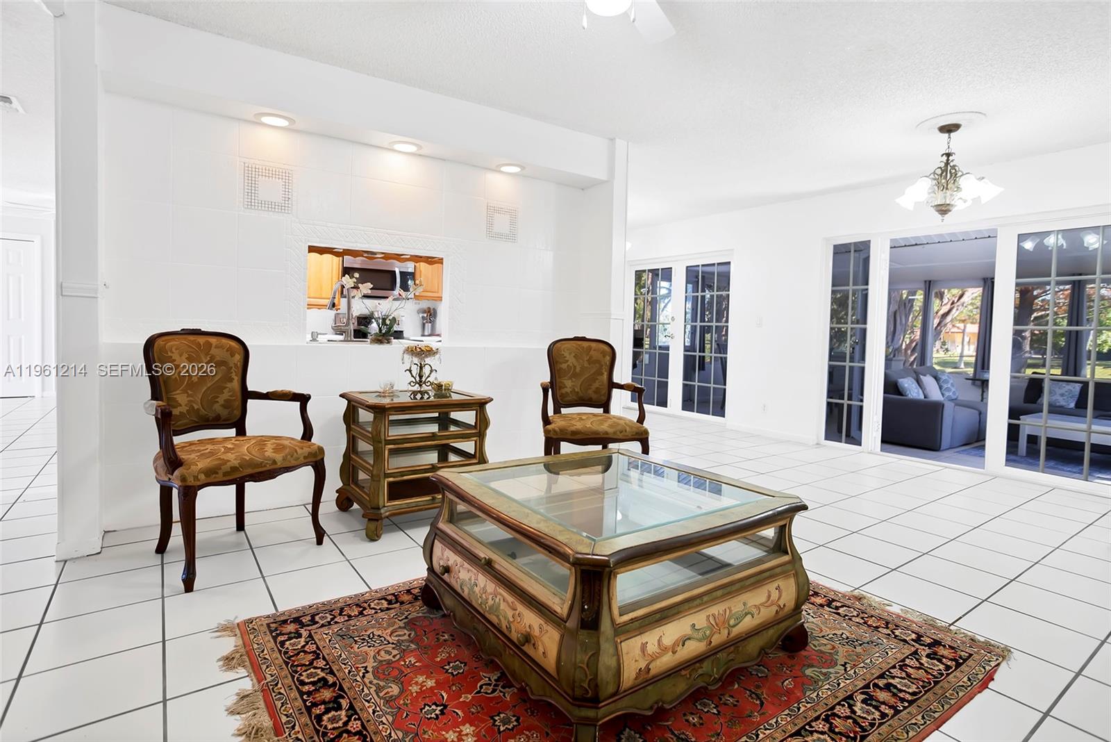 570 Royal Poinciana Ct Weston, FL 33326