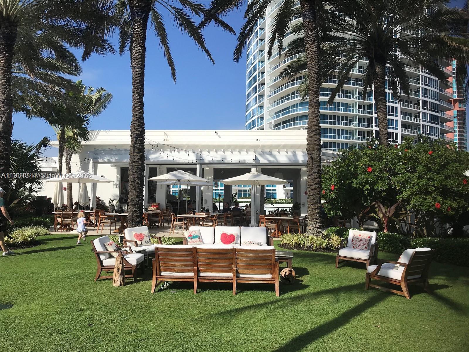 image Continuum South Beach South Tower30