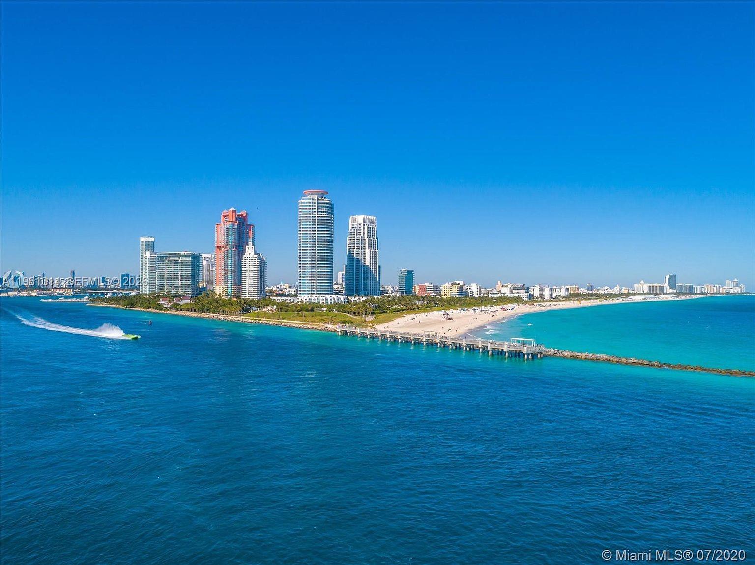 image Continuum South Beach South Tower38