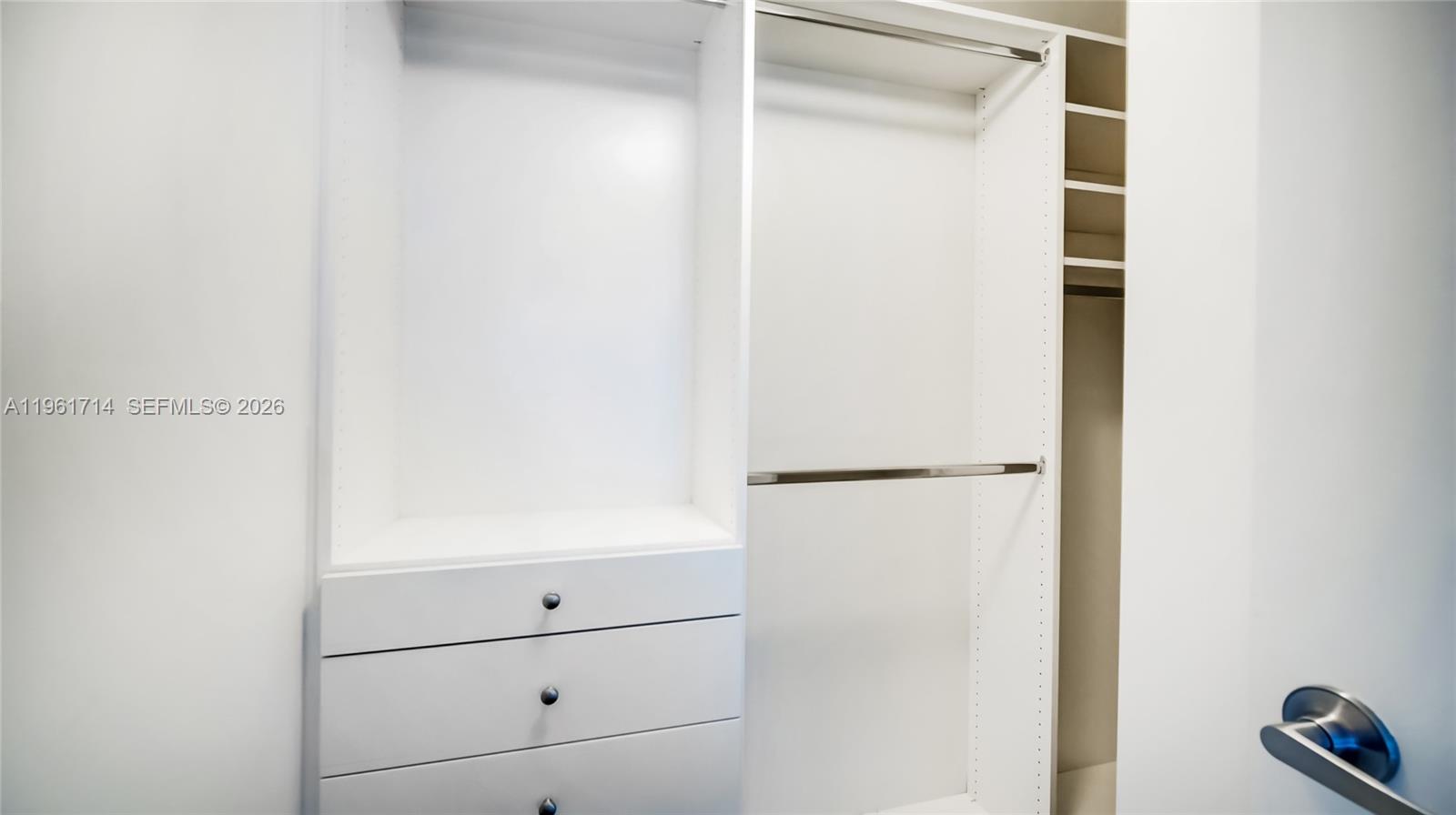 image The Ivy at Riverfront22