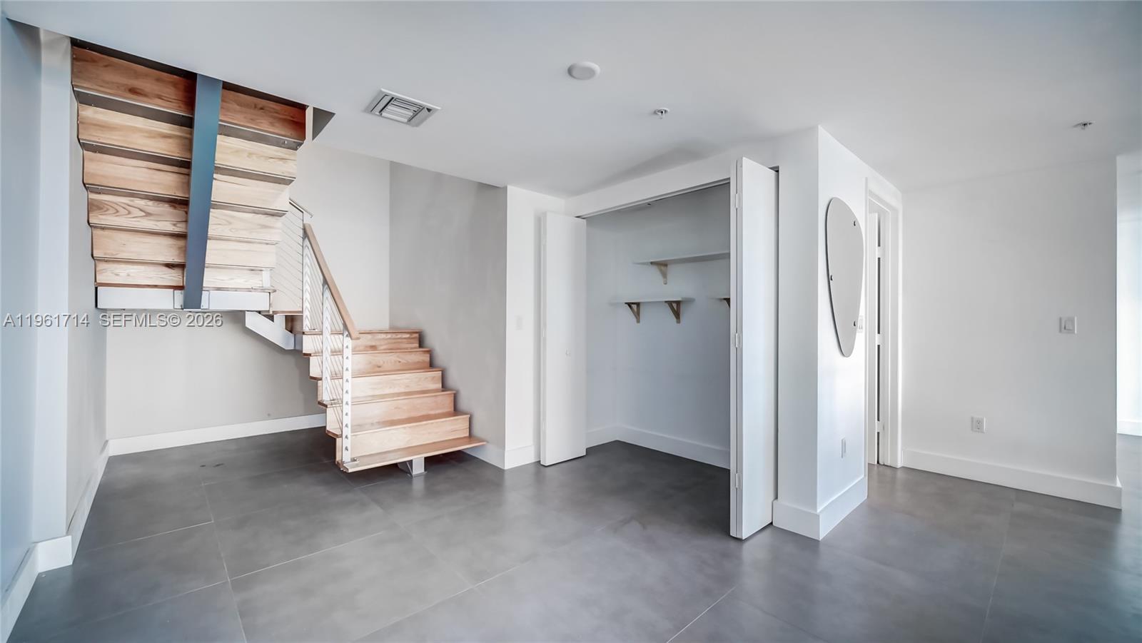 image The Ivy at Riverfront24