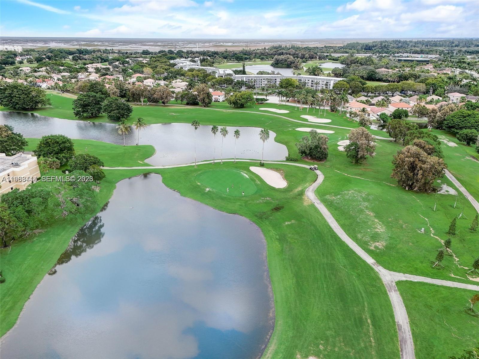 16475 Golf Clb Rd #307 Weston, FL 33326