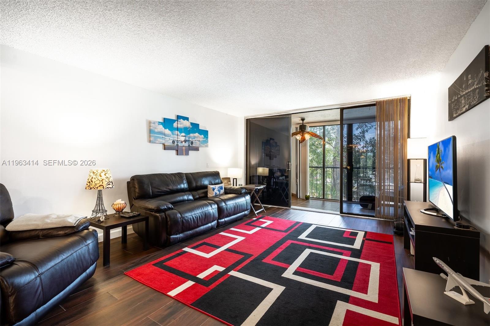 16475 Golf Clb Rd #307 Weston, FL 33326