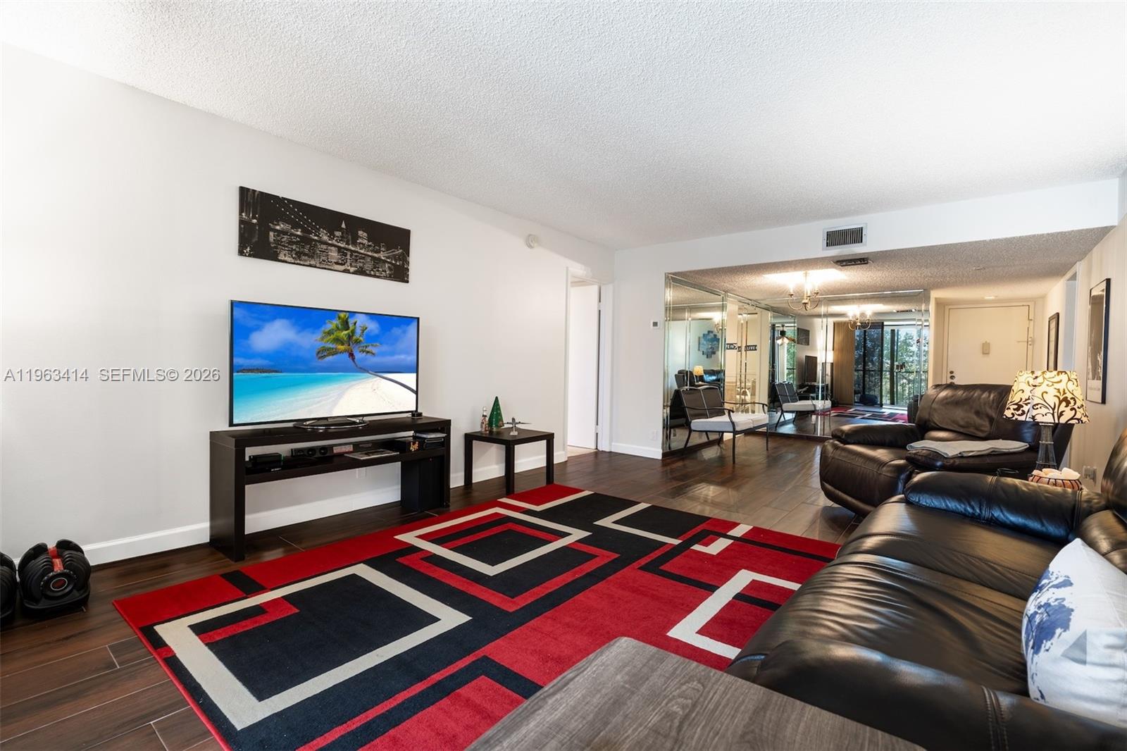 16475 Golf Clb Rd #307 Weston, FL 33326