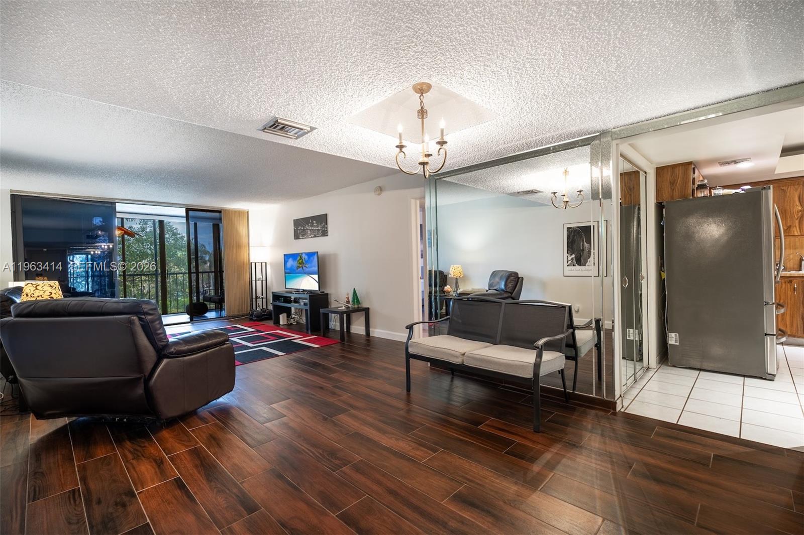 16475 Golf Clb Rd #307 Weston, FL 33326