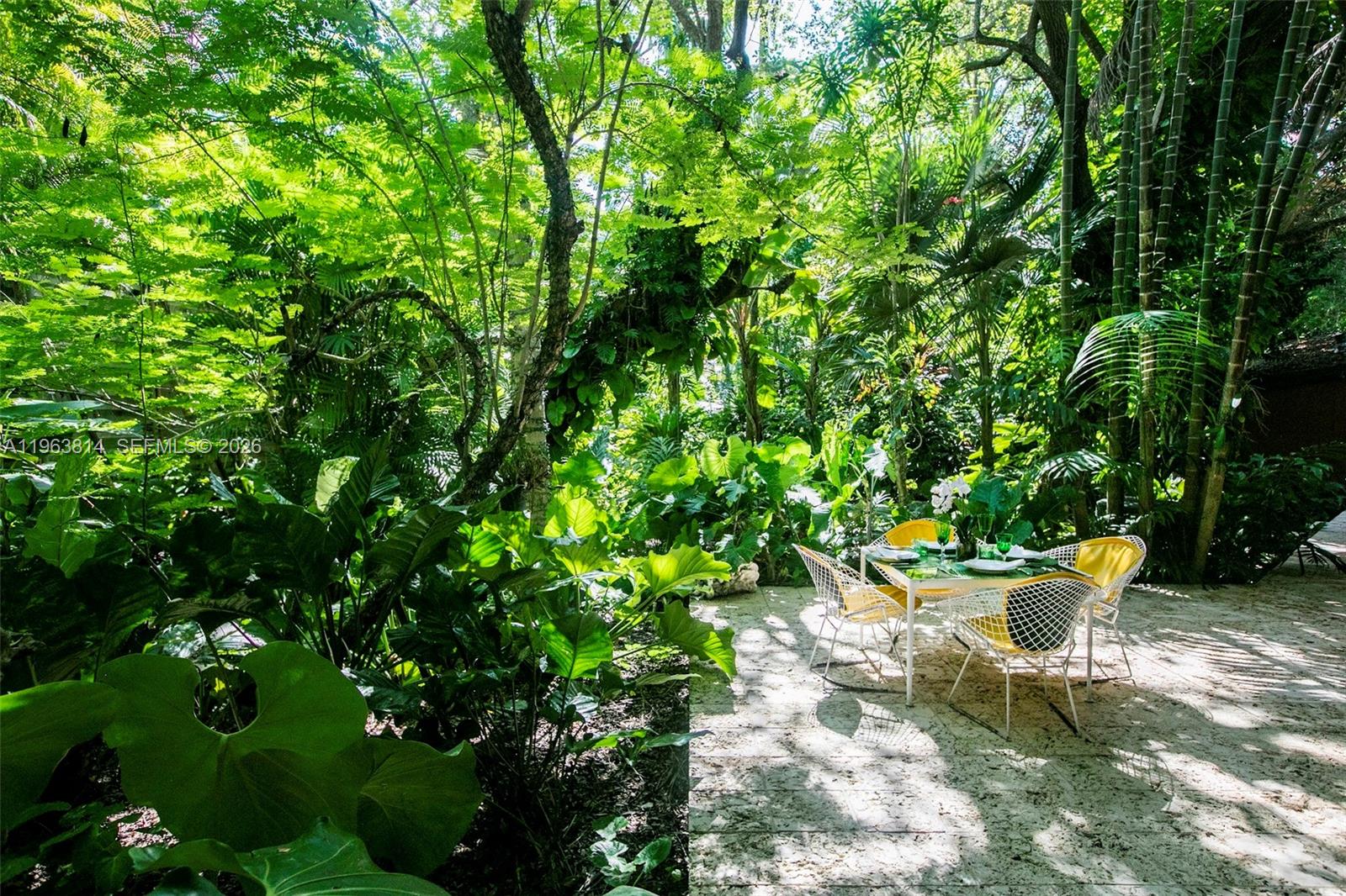 4895 SW 88th St Miami, FL 33156