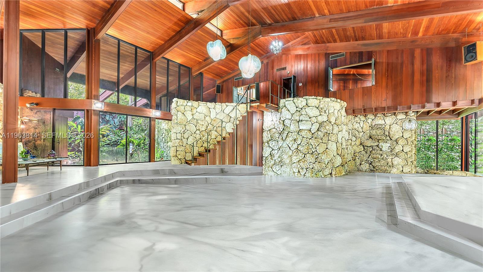 4895 SW 88th St Miami, FL 33156