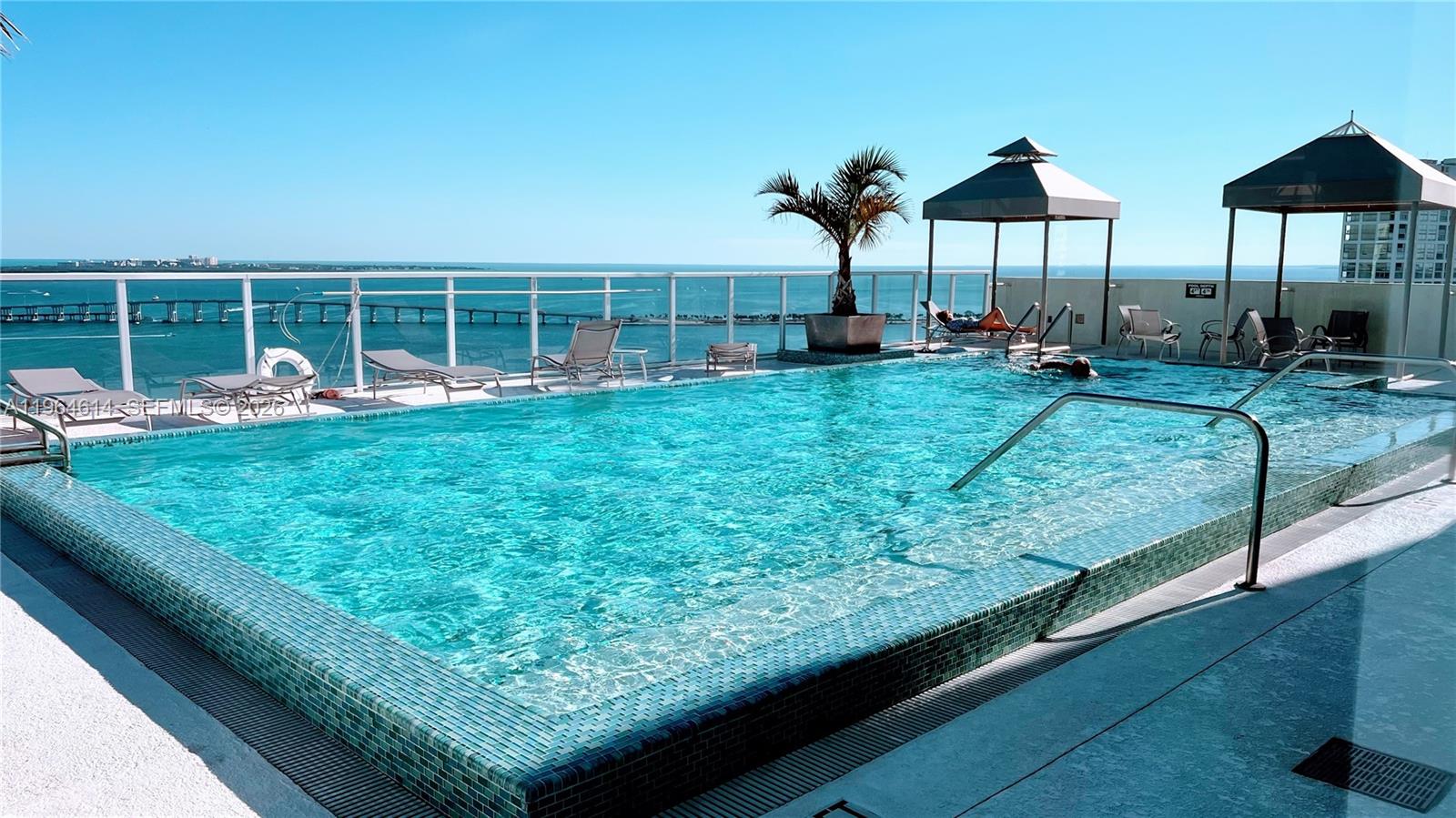 image Emerald at Brickell11