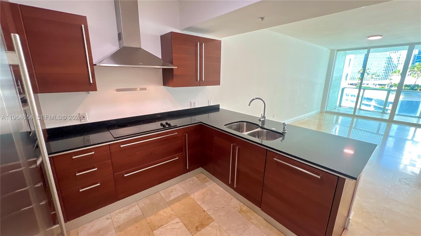 image Emerald at Brickell3