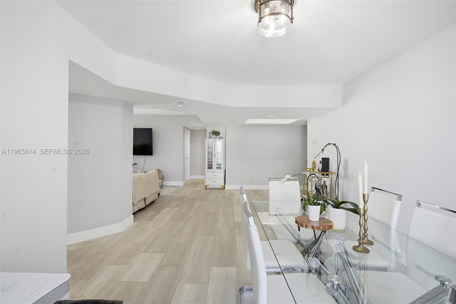 16485 Collins Ave #1034 Sunny Isles Beach, FL 33160