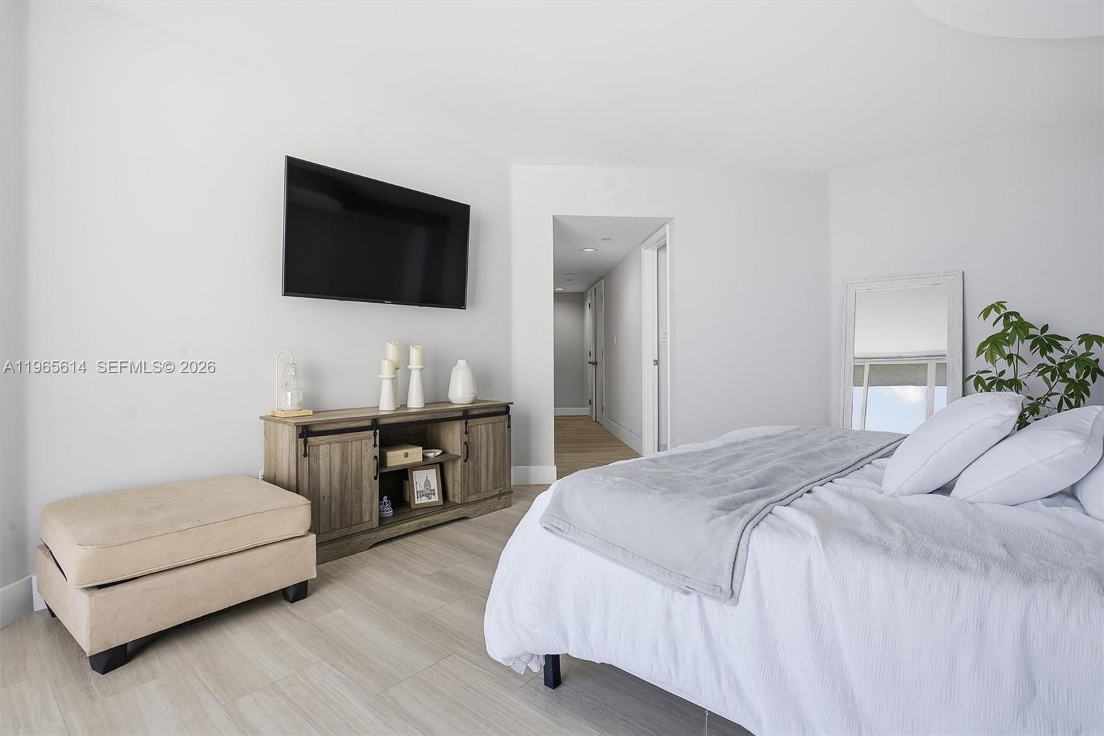 16485 Collins Ave #1034 Sunny Isles Beach, FL 33160