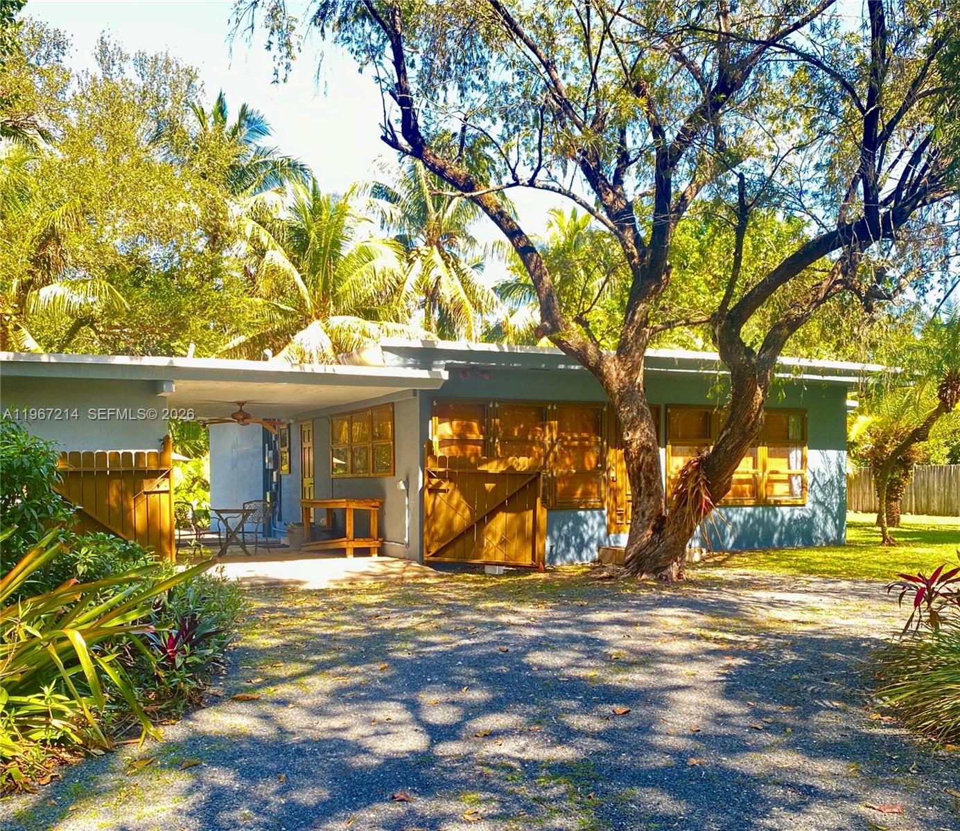 5975 SW 60th St South Miami, FL 33143