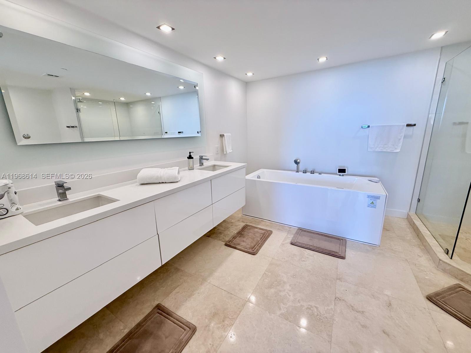 2100 N Ocean Blvd #12D Fort Lauderdale, FL 33305