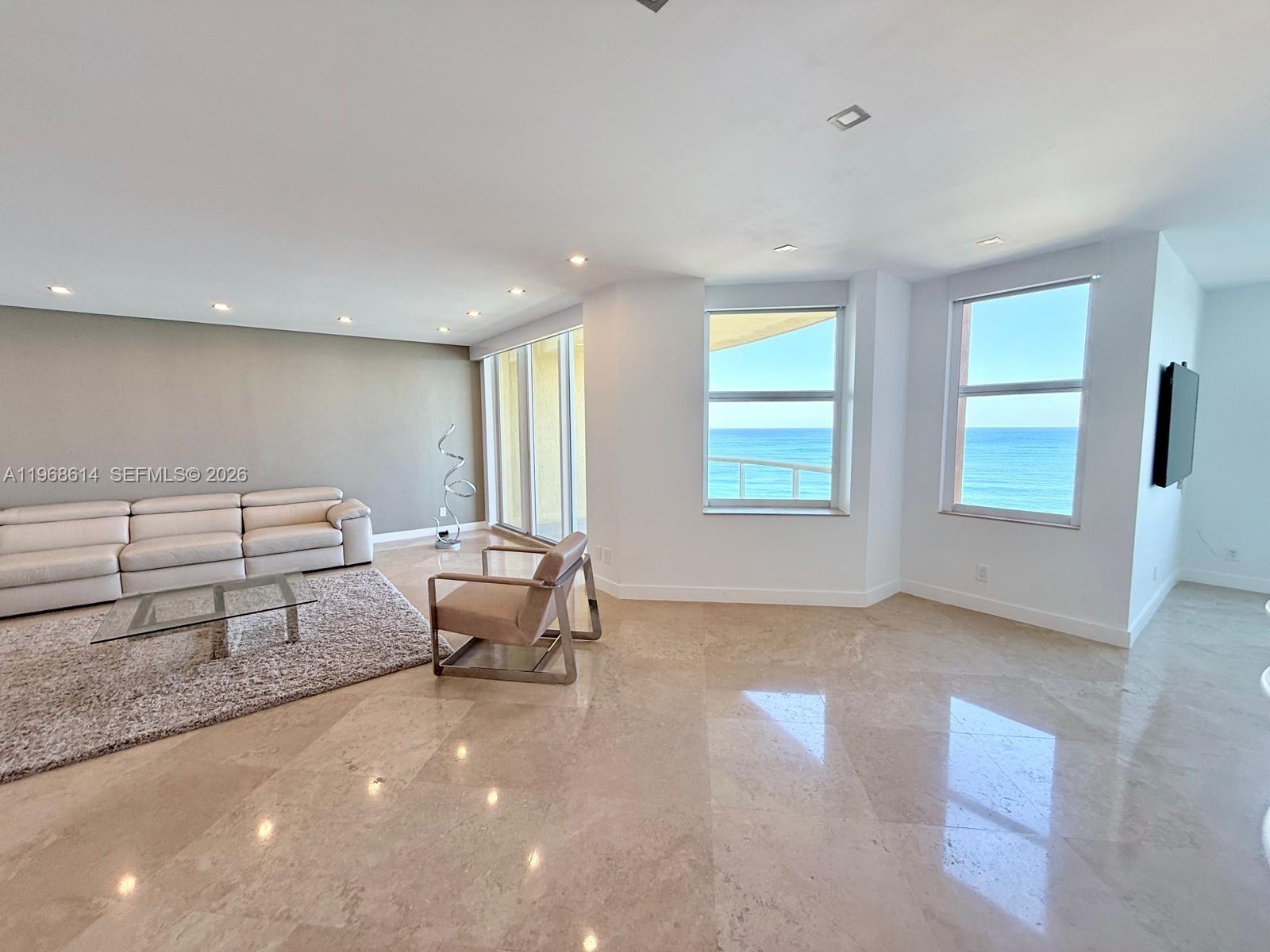 2100 N Ocean Blvd #12D Fort Lauderdale, FL 33305