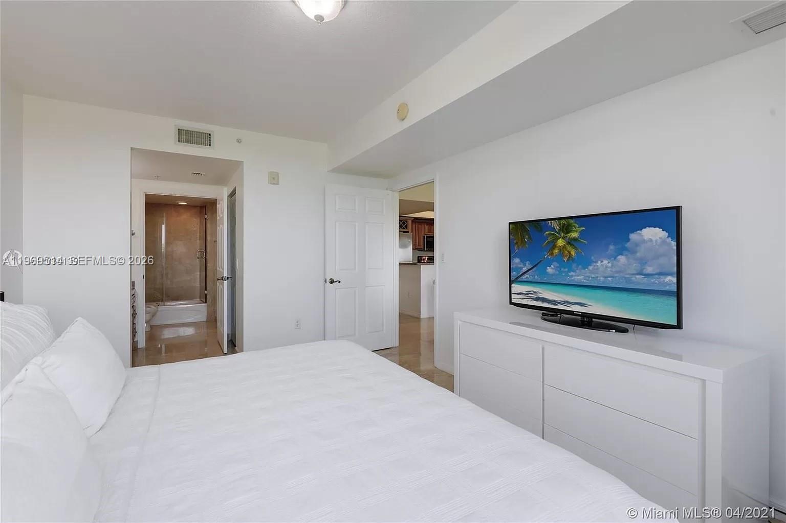 3530 SW 22nd St #607