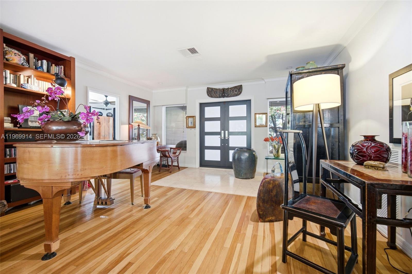 3730 Solana Rd Miami, FL 33133