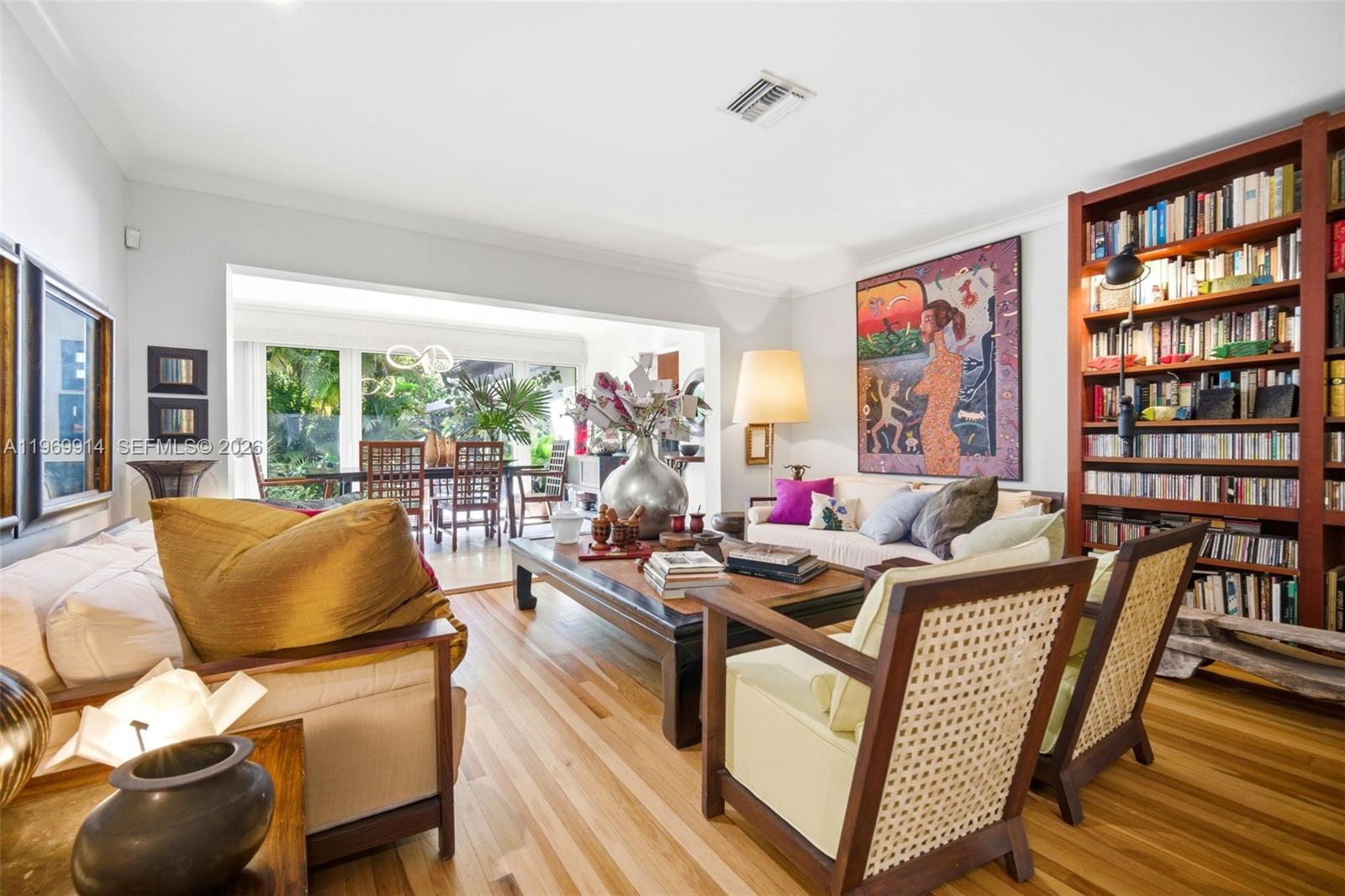 3730 Solana Rd Miami, FL 33133